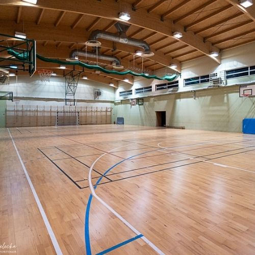 Lokalizacja: PRAGA- LO35 ul. Zwycięzców 7/9